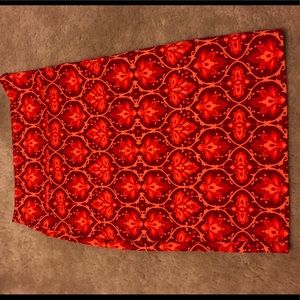 Red patterned lula roe Cassie skirt